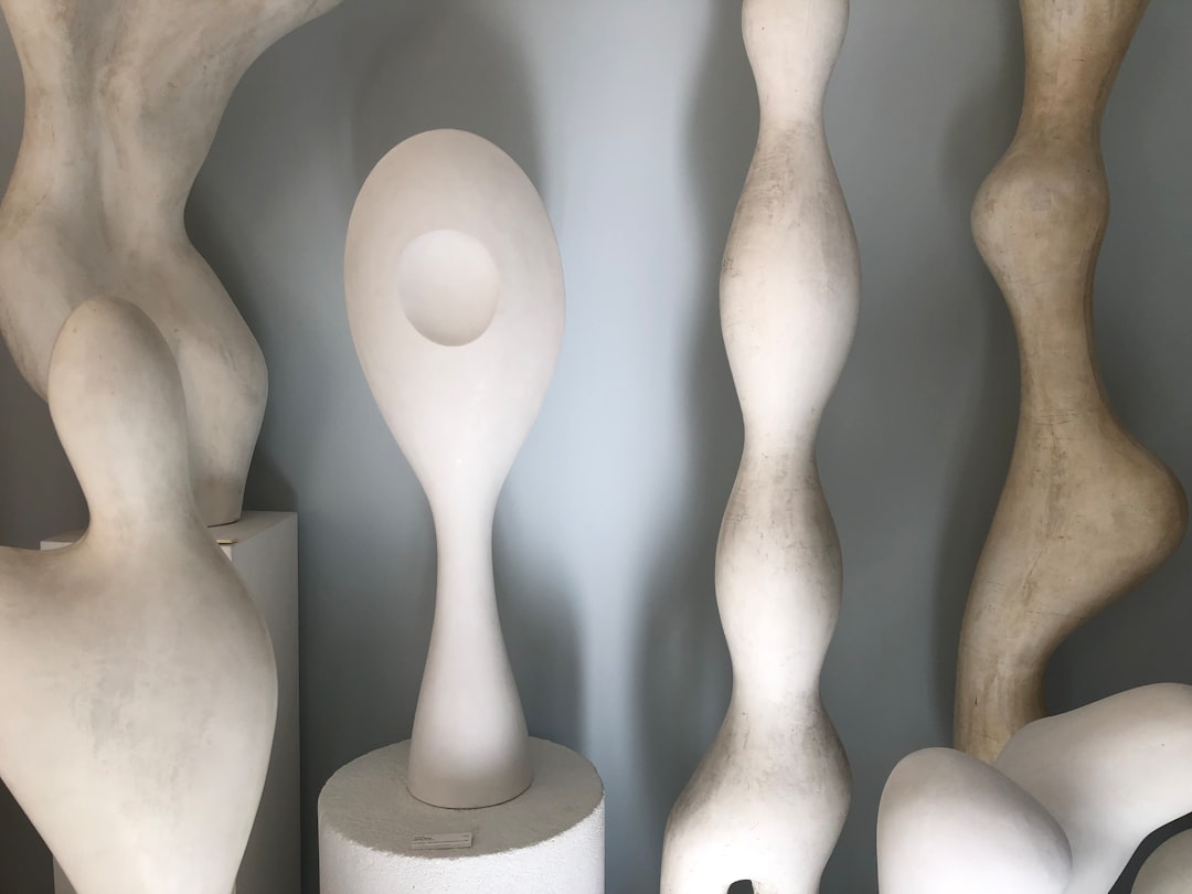 Photo Ivory Porcelain Wall Lamp